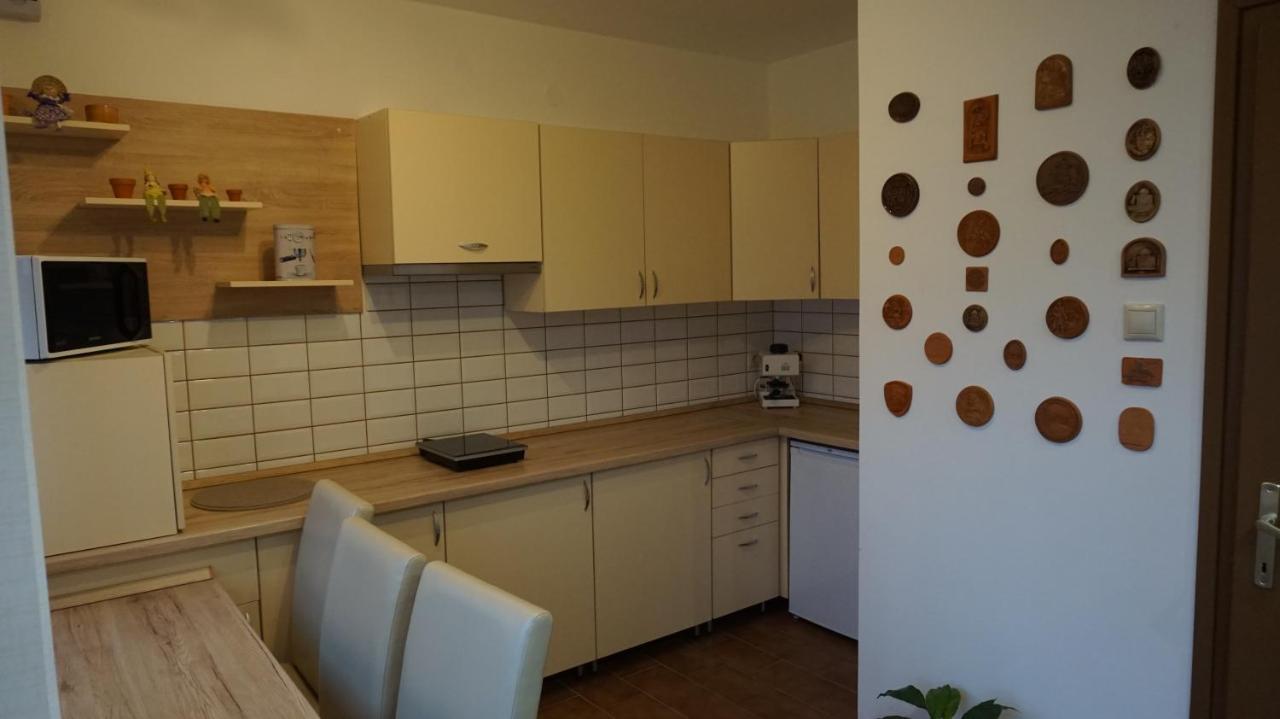 Chloe Apartman Szigetvár Extérieur photo